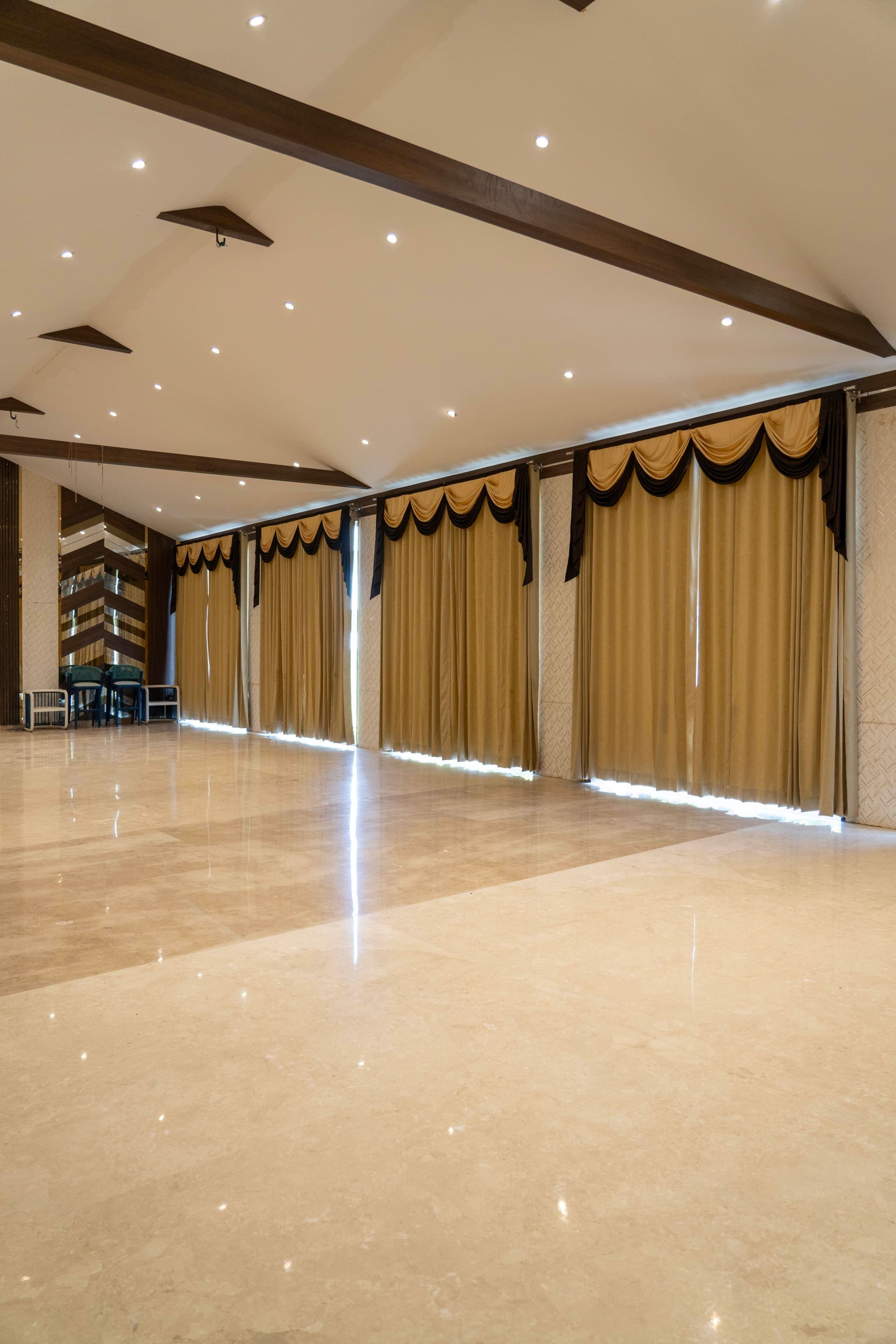 Samudhra Hall – banquet hall with drape curtains