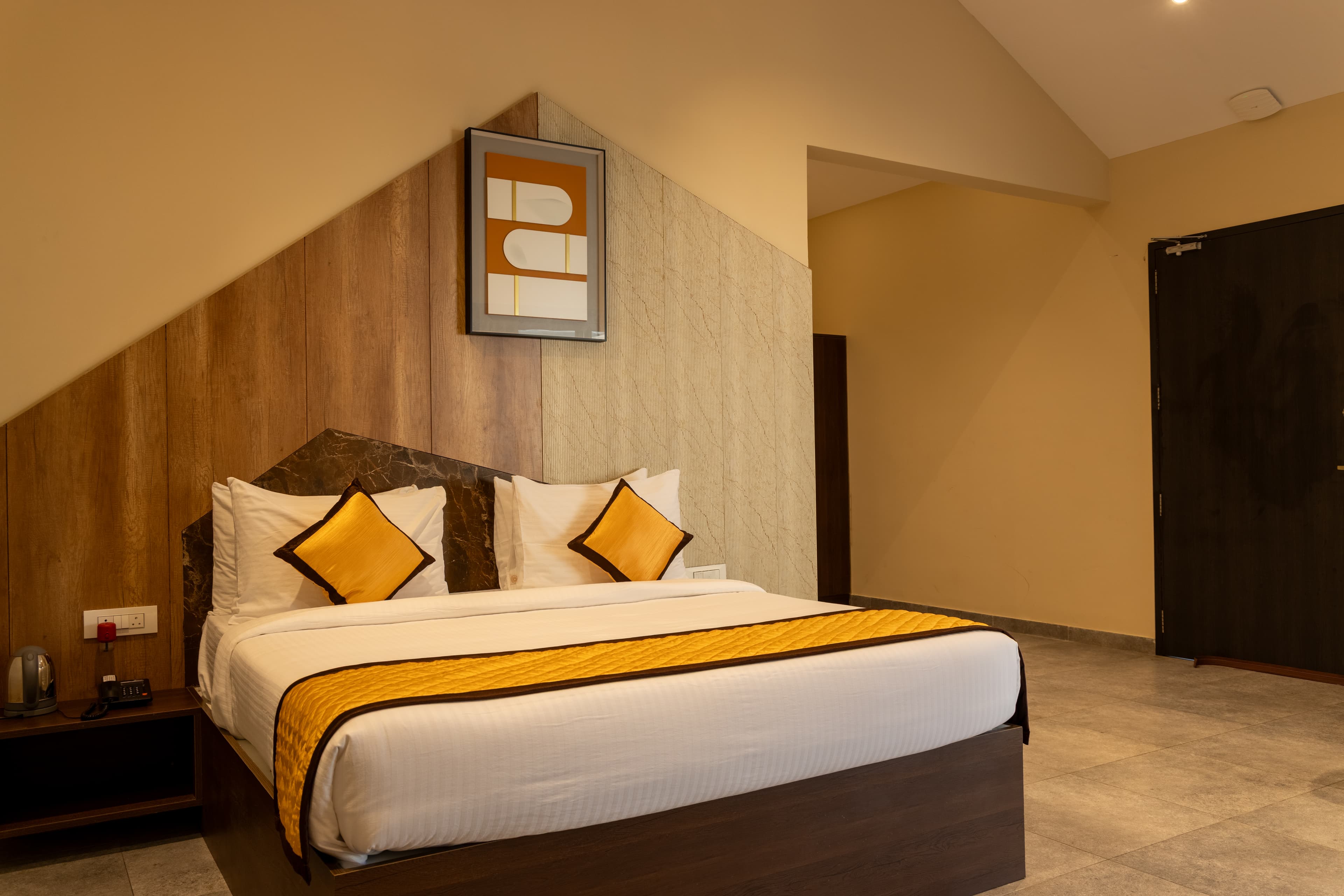 Suite – photo 1